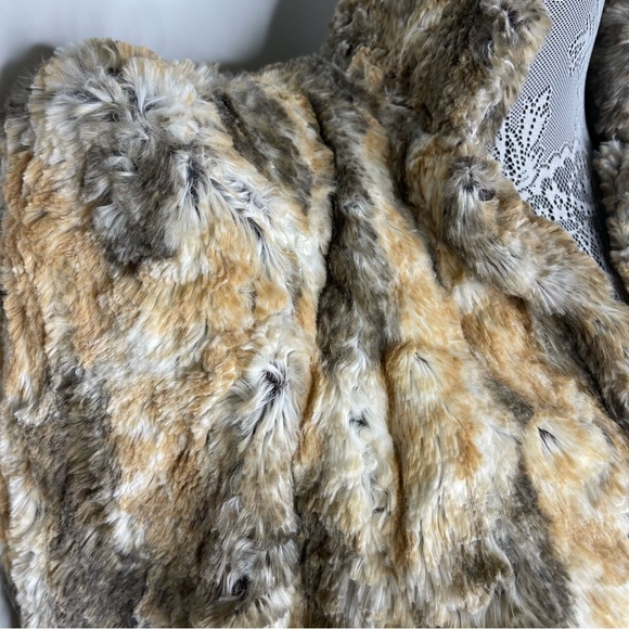 ALICE & Olivia Faux Fur Animal print Jacket size Xs - Picture 14 of 16